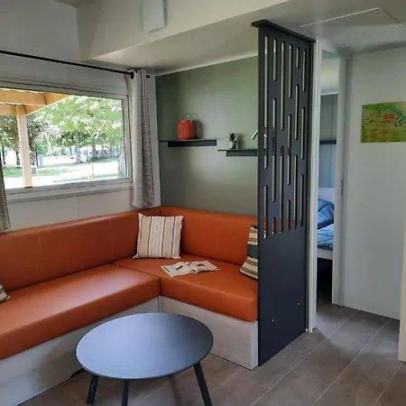 Le Valserine - Camping Eco Responsable Chezery-Forens Exterior photo
