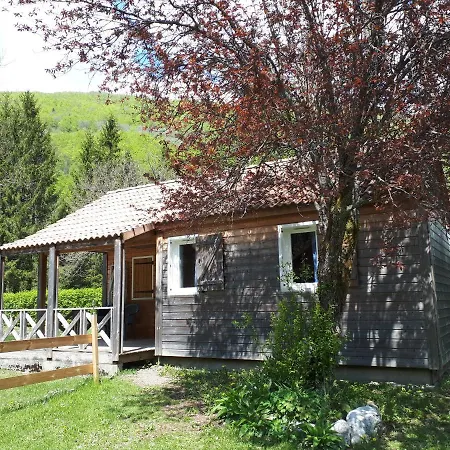 Le Valserine - Camping Eco Responsable Chezery-Forens Exterior photo