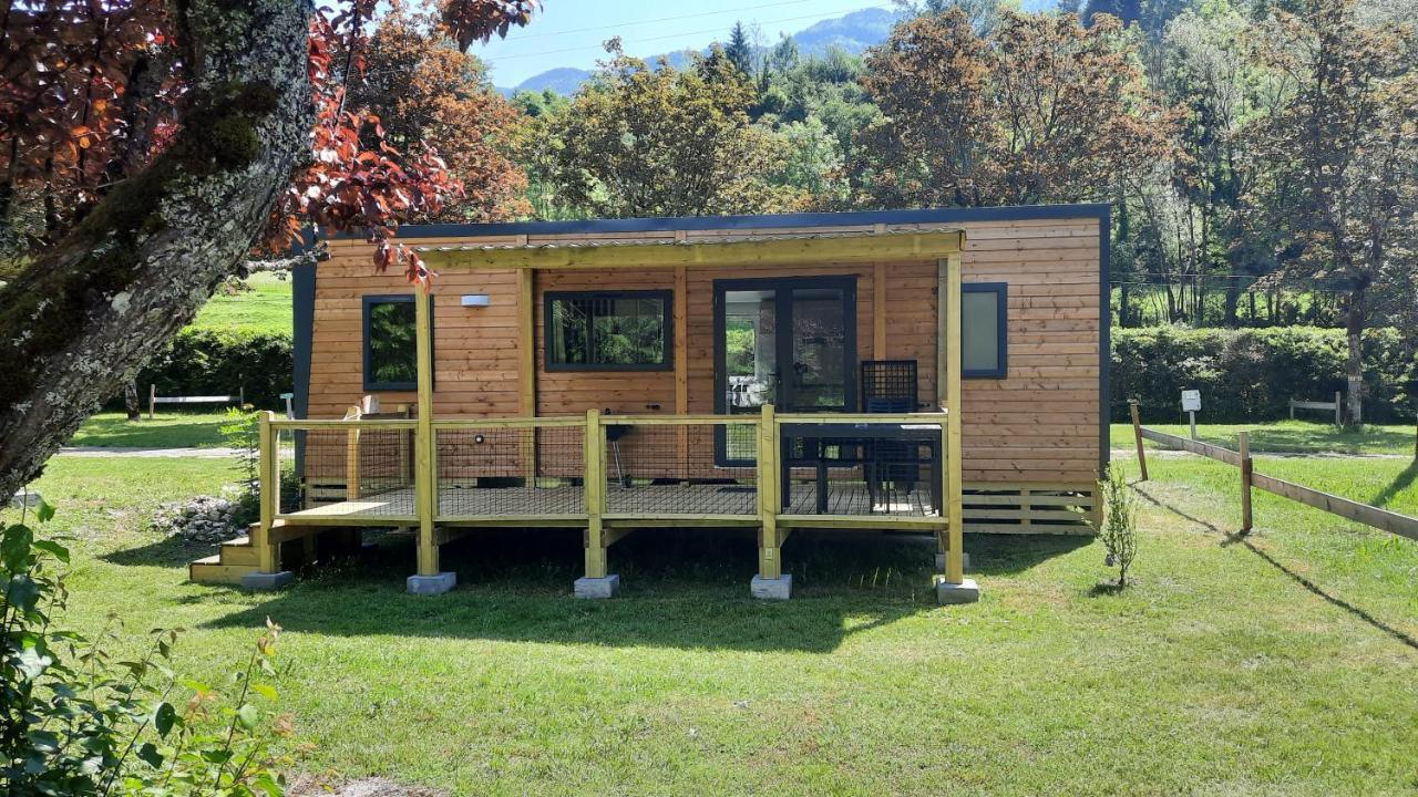 Le Valserine - Eco Responsable Campsite 3*