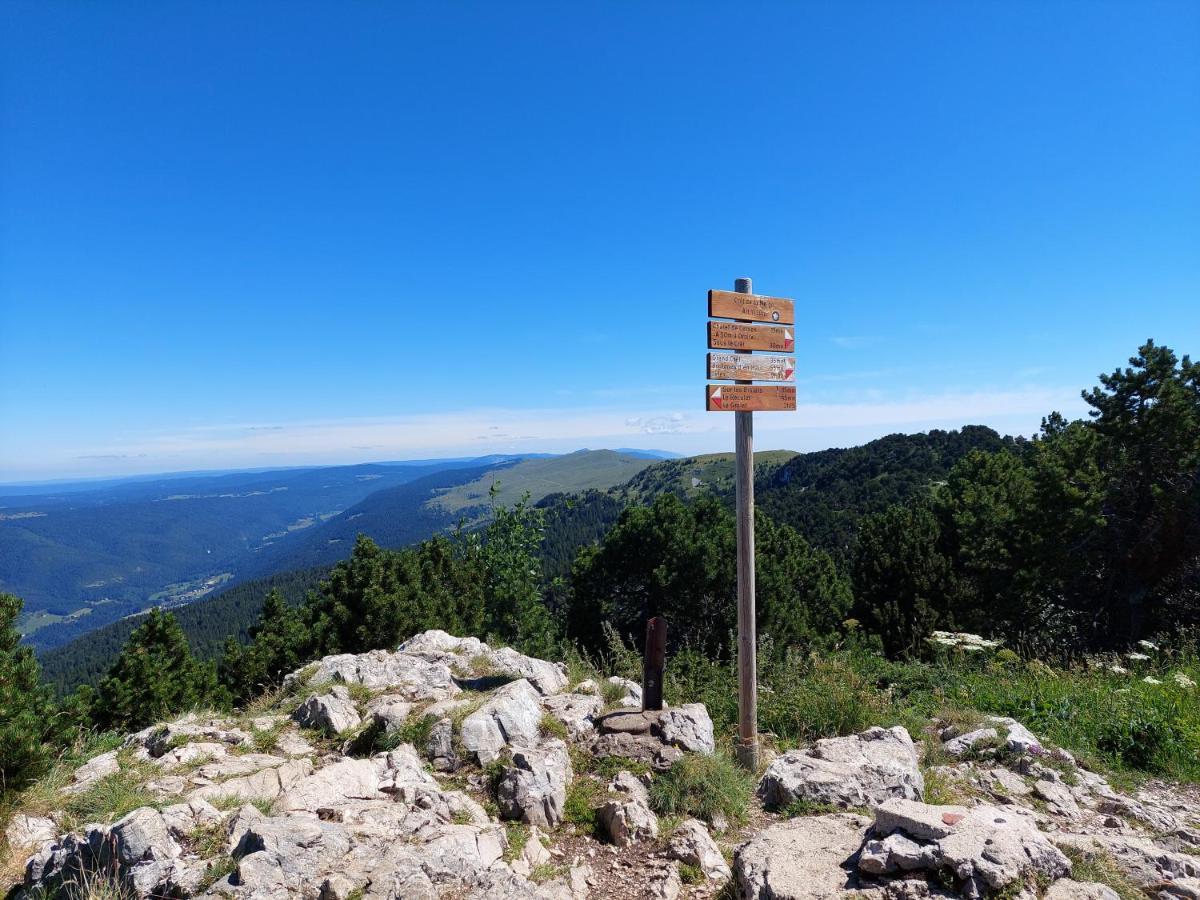 Le Valserine - Eco Responsable Campsite Chezery-Forens