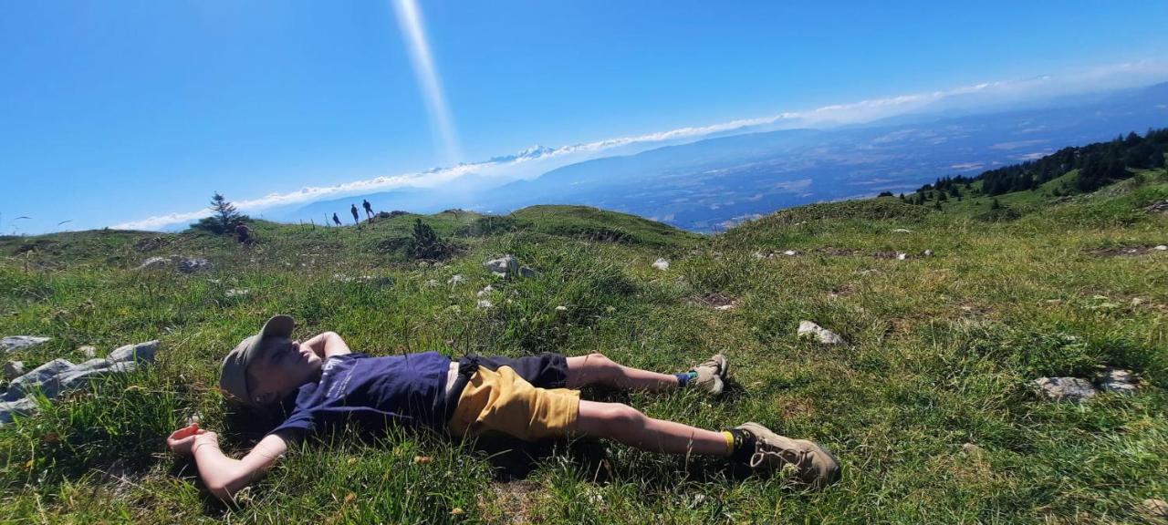 Le Valserine - Eco Responsable Campsite 3*