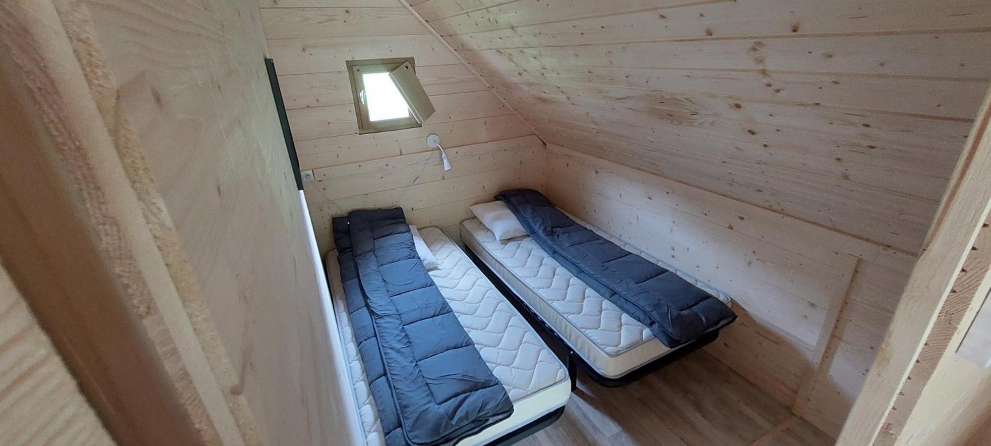 Le Valserine - Eco Responsable Campsite 3*