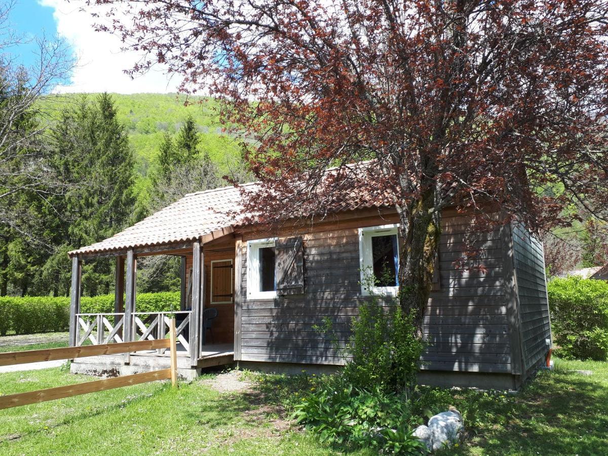 Campsite Le Valserine - Eco Responsable 3*