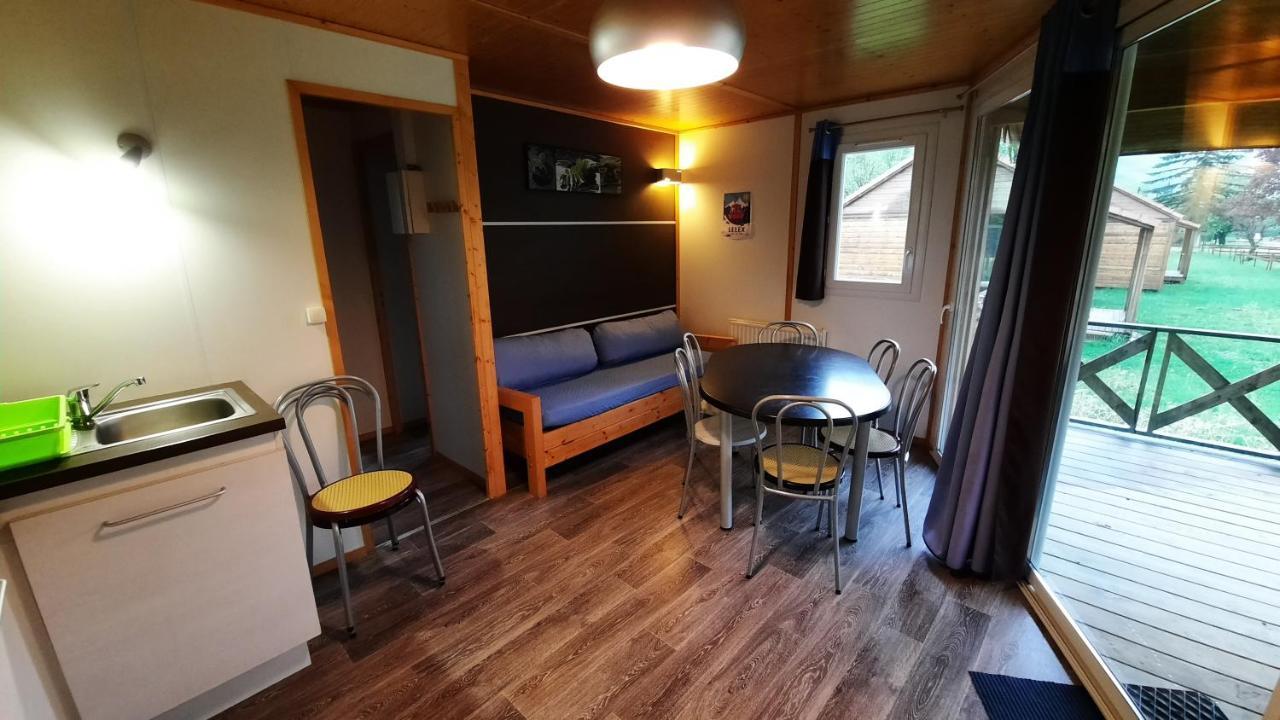 Campsite Le Valserine - Eco Responsable Chezery-Forens